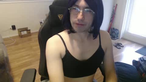 Snapshot of marshyguye chatting on 12.19.24 Marnie online show from 12.19.24