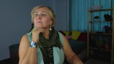 marta_wils online show from 09.25.25