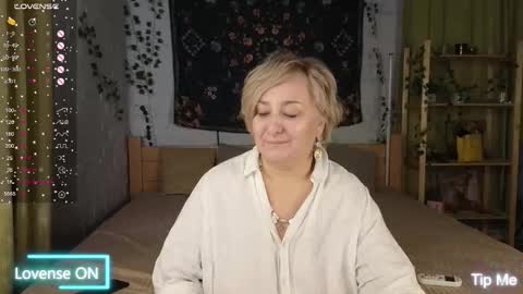 marta_wils online show from 10.16.25