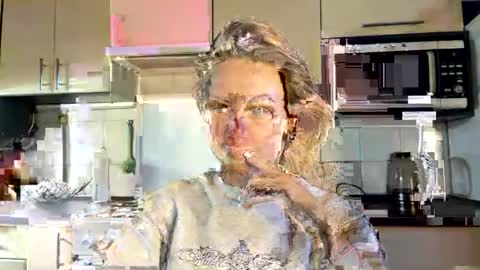 Snapshot of martaluna_ chatting on 05.17.26 Marta online show from 05.17.26