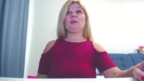 Snapshot of marthanollan chatting on 12.08.24 Martha online show from 12.08.24