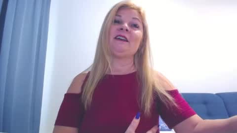 Snapshot of marthanollan chatting on 02.08.25 Martha online show from 02.08.25