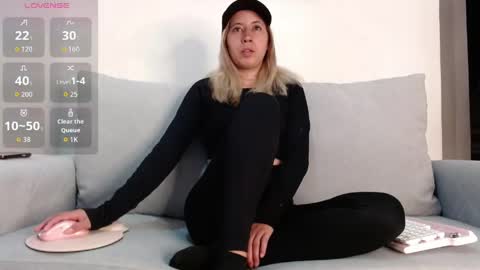Snapshot of marthina_thompson chatting on 05.26.26 marthina thompson online show from 05.26.26