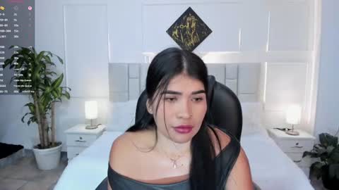 Snapshot of martina_evan chatting on 07.09.26 marina online show from 07.09.26