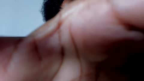 Laura online show from 01.10.25