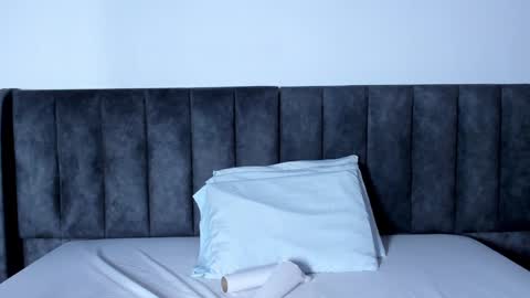 Laura online show from 01.26.25