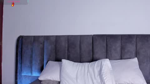 Laura online show from 02.03.25