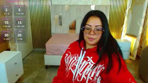 Hey im martina online show from 11.24.25