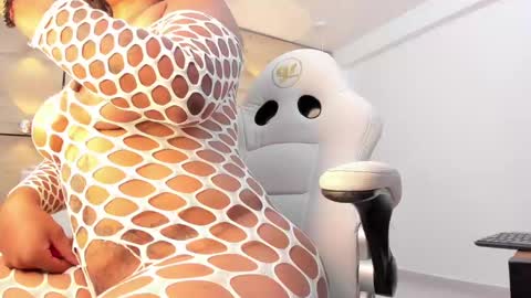 martina touss  online show from 03.05.25