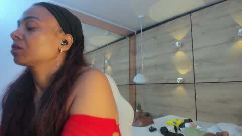 martina touss  online show from 01.08.26