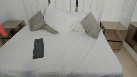 Snapshot of martina_xblack chatting on 12.21.24 Martina Black online show from 12.21.24