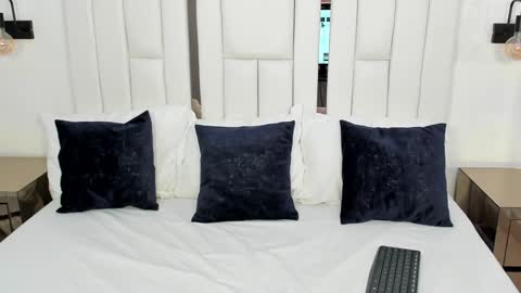 Snapshot of martina_xblack chatting on 01.18.25 Martina Black online show from 01.18.25