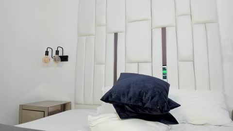 Snapshot of martina_xblack chatting on 01.19.25 Martina Black online show from 01.19.25