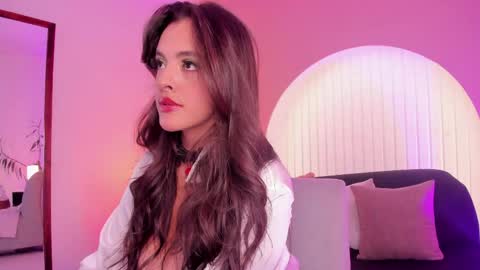 Nina online show from 05.20.26