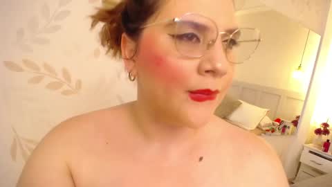 Martina  online show from 12.04.25