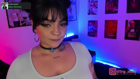 Snapshot of martinarouseee chatting on 09.15.25 Val online show from 09.15.25