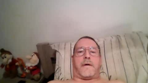 Snapshot of martinb62 chatting on 10.15.25 Hotguy61 online show from 10.15.25