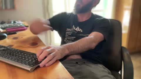 Snapshot of martincito22xl chatting on 02.18.25 Martincito online show from 02.18.25