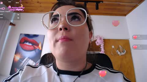 Snapshot of martiniella chatting on 05.26.26 Antonella Martini online show from 05.26.26