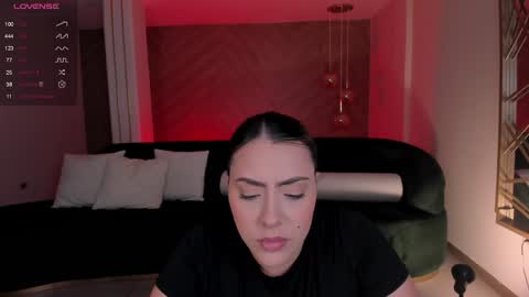 Snapshot of martinnabonnet chatting on 12.19.24 Martinna Bonnet online show from 12.19.24