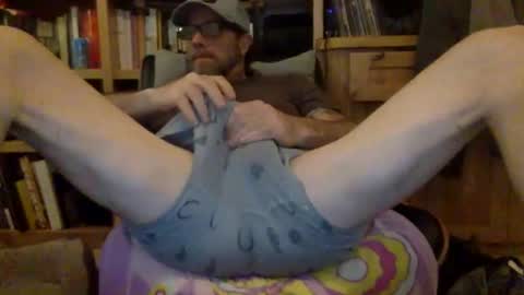 Snapshot of martinstolcris chatting on 05.21.26 martinstolcris online show from 05.21.26