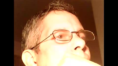 Snapshot of martylv702 chatting on 05.06.26 marty online show from 05.06.26