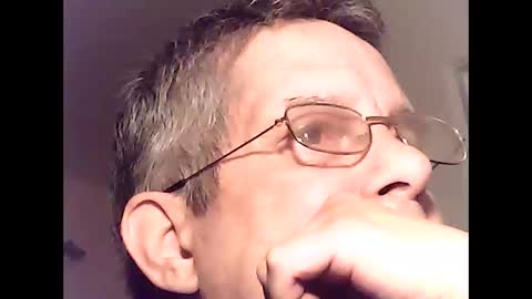 Snapshot of martylv702 chatting on 05.13.26 marty online show from 05.13.26