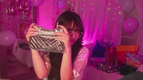 Snapshot of maru_chan_ chatting on 03.08.25 INSTAGRAM Maruchan 02 online show from 03.08.25