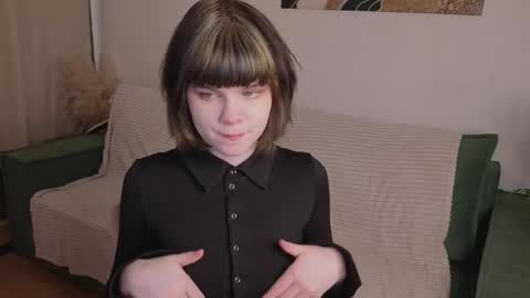 Snapshot of mary_backerr chatting on 05.19.26 Mary online show from 05.19.26