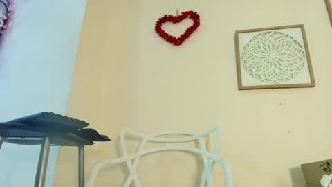 Snapshot of mary_cute9 chatting on 04.11.26 mary_cute9 online show from 04.11.26