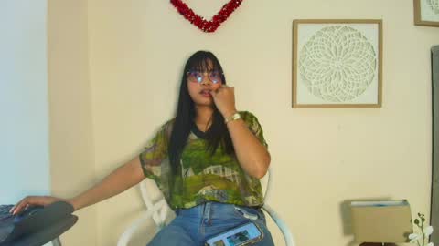 Snapshot of mary_cute9 chatting on 04.13.26 mary_cute9 online show from 04.13.26