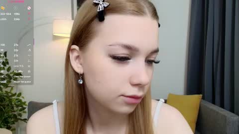 Snapshot of mary_hope_u chatting on 06.21.26 Mary online show from 06.21.26