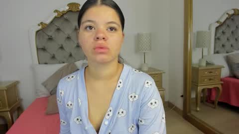 Snapshot of mary_joseph chatting on 11.17.25 mary joseph online show from 11.17.25