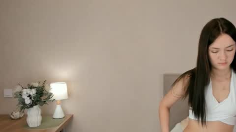Mary Lepson online show from 09.09.25