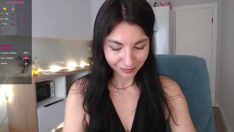 Snapshot of mary_love16 chatting on 06.19.26 Maria online show from 06.19.26