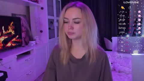 Mary online show from 10.13.25