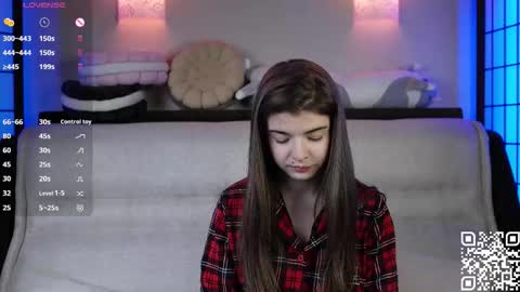 Snapshot of mary_shake chatting on 03.18.26 Mary online show from 03.18.26