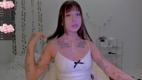 Snapshot of mary_tim chatting on 02.24.25 Maryana online show from 02.24.25