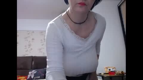 Mary online show from 10.10.25