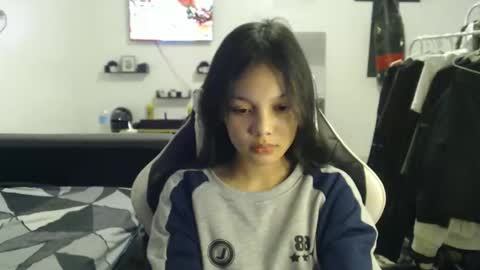 Snapshot of maryan04 chatting on 12.22.25 Natalia online show from 12.22.25