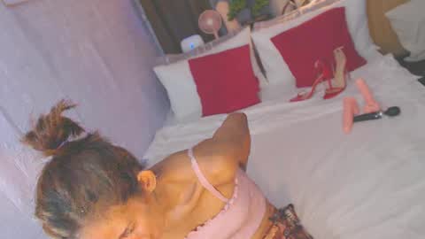 Snapshot of maryann784235 chatting on 02.13.25 MARY ANN online show from 02.13.25