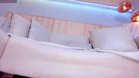   online show from 01.27.25