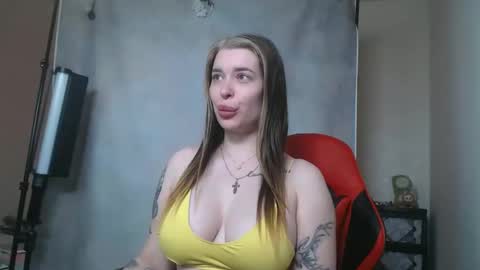 Snapshot of maryh0tlove chatting on 04.20.26 maryh0tlove online show from 04.20.26