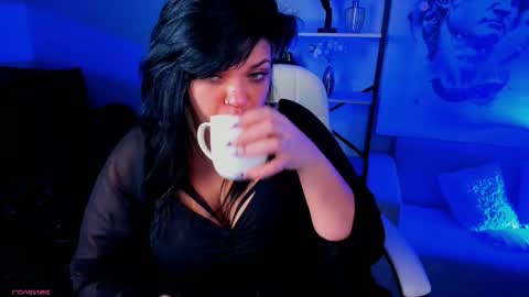 Mary online show from 10.28.25