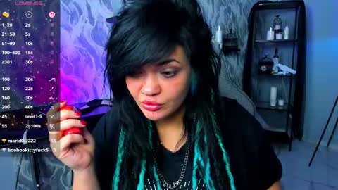 Mary online show from 11.16.25