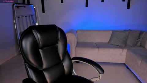  Mary  online show from 01.11.25