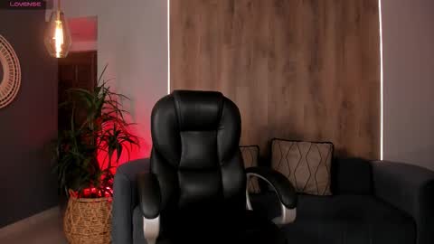  Mary  online show from 11.11.25