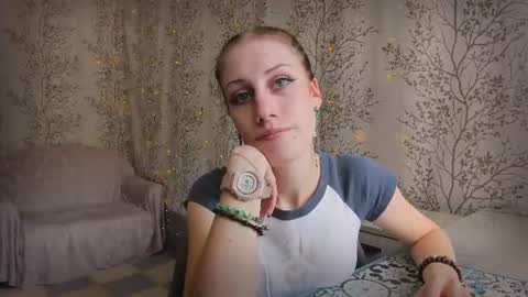 Snapshot of marylou_ chatting on 07.16.26 Mary Lou online show from 07.16.26
