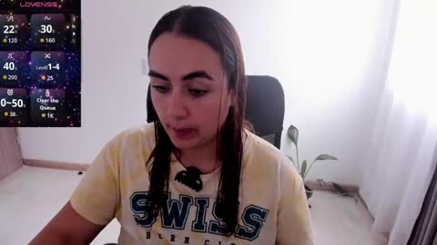 Snapshot of maryluna95 chatting on 05.25.26 Dulce Maria online show from 05.25.26