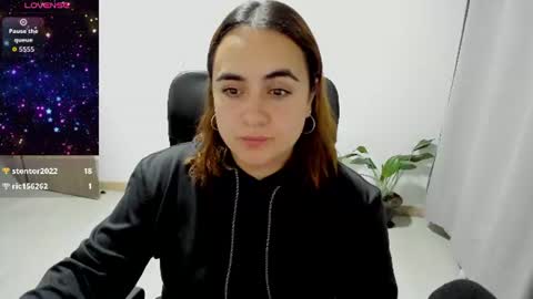 Snapshot of maryluna95 chatting on 06.11.26 Dulce Maria online show from 06.11.26
